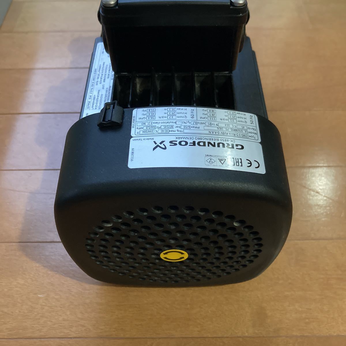 グルンドフォスポンプ CM3-2 D-R-I-V-AQQV 多段渦巻ポンプ 中古(ポンプ 