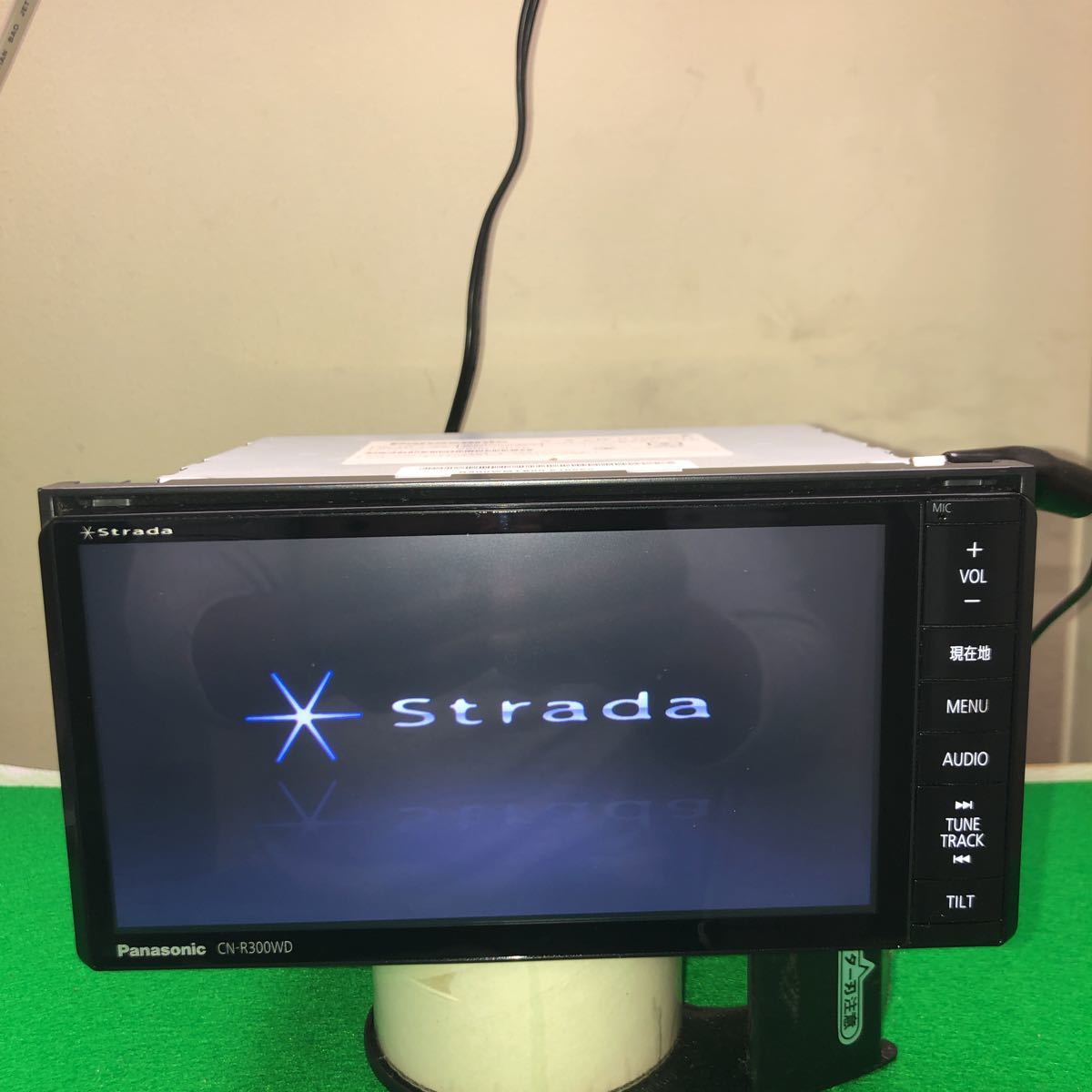 Panasonic Strada CN-R300WD 2016年地図 動作確認済 Panasonic CN
