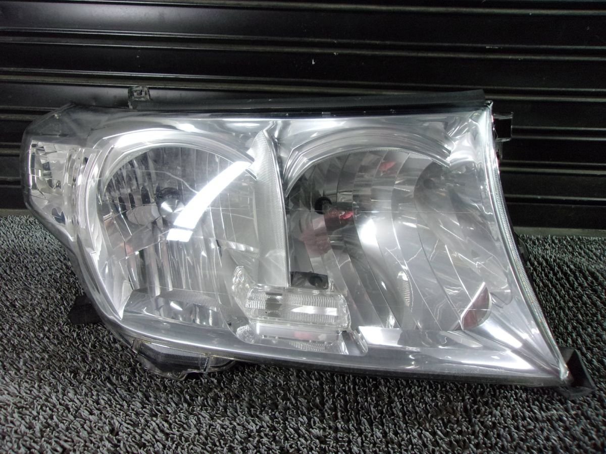 ☆激安!☆UZJ200W 200系 ランドクルーザー ランクル 前期 純正