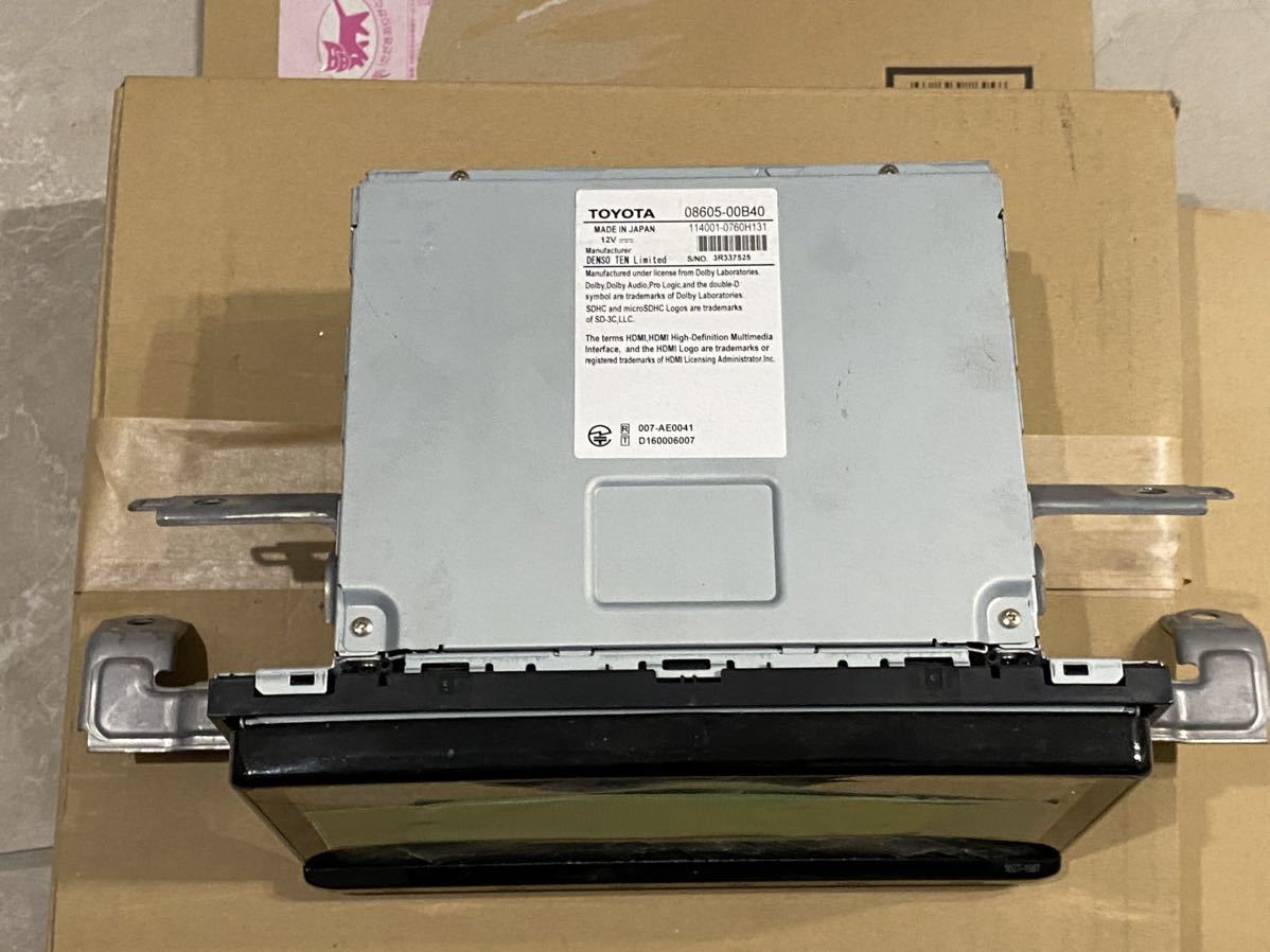 トヨタ純正 カーナビ 9インチ 08605-00B40 114001