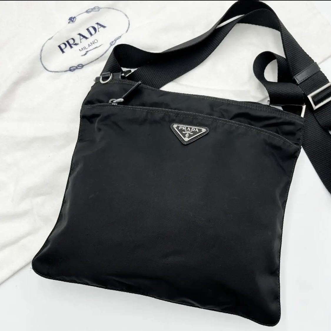 【セール，定番人気】 1円 プラダ PRADA ショルダーバッグ サコッシュ ポシェット ナイロン ブラック 黒 メンズ レディース(ショルダーバッグ)｜売買されたオークション情報、yahooの商品情報をアーカイブ公開 - オ かばん、バッグ