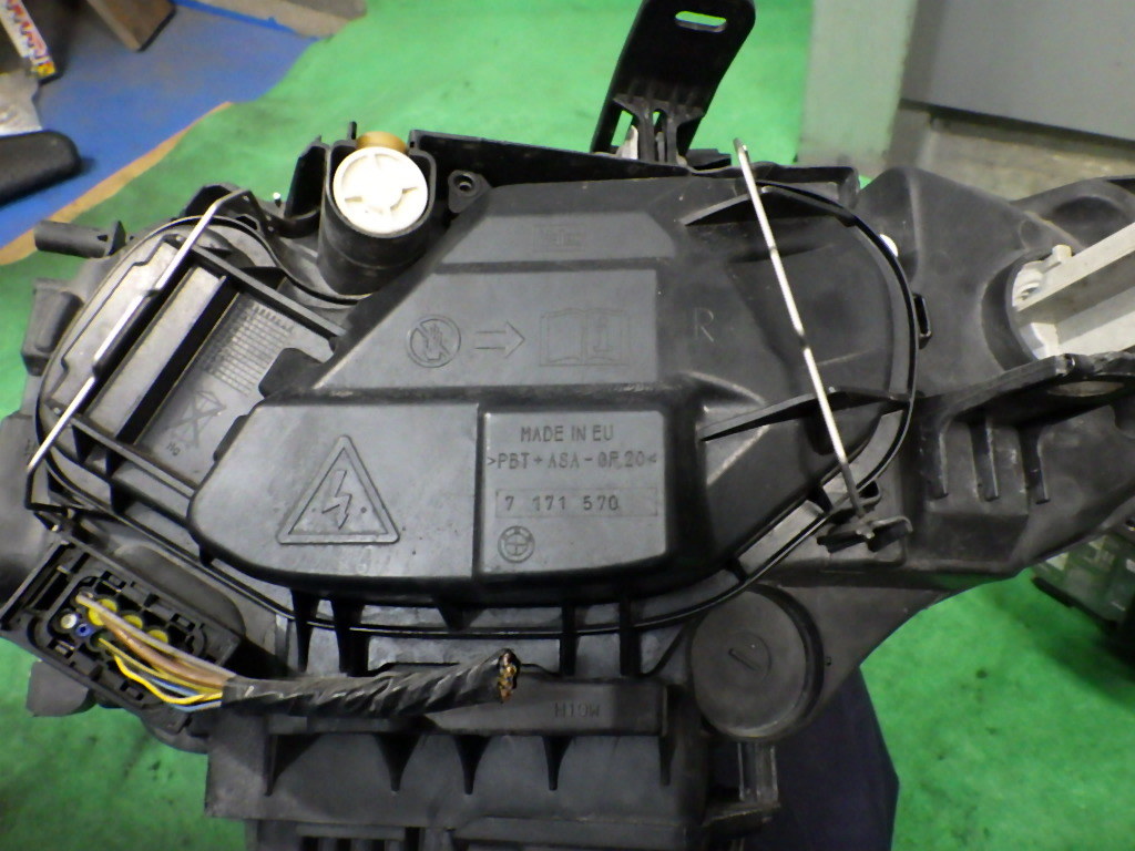 売り切り ABA-UD20 120i E87 1シリーズ 後期 バレオ 100-19510 HID レベライザー ヘッドライト左右 05-04-07-526 C3-F3-3 スリーアール長野 BMW 1シリーズ 120i SPORTS&frasl;ABA-UD20 0 CARS
