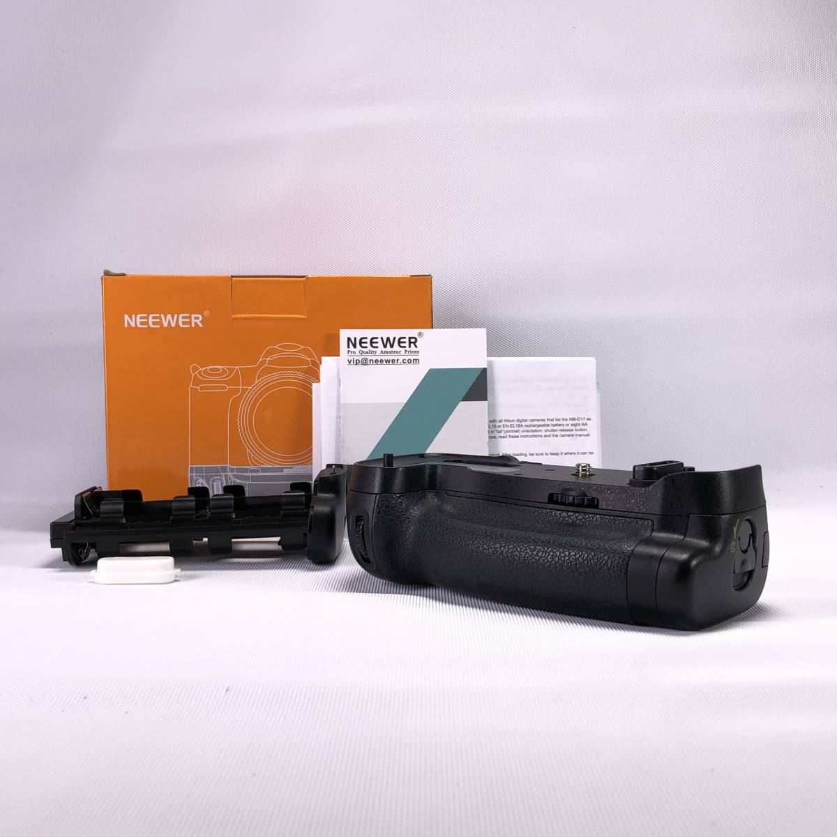 カメラ NEEWERニコンD500バッテリーグリップ