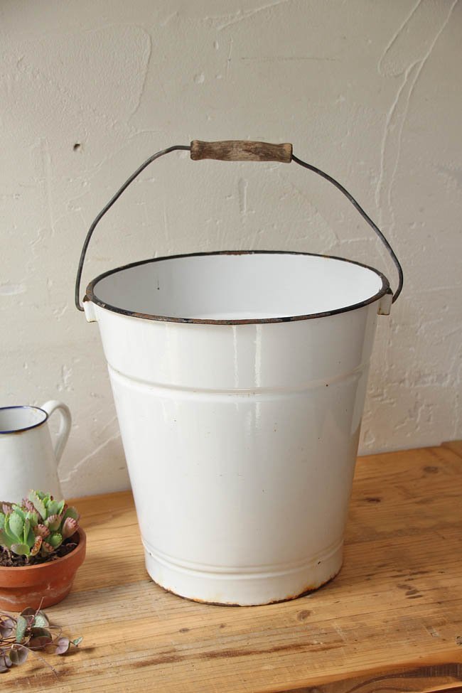 ■店頭価格　￥１１０００■ホーローバケツ１８・白色■ガーデニング・イギリス・英国アンティーク雑貨