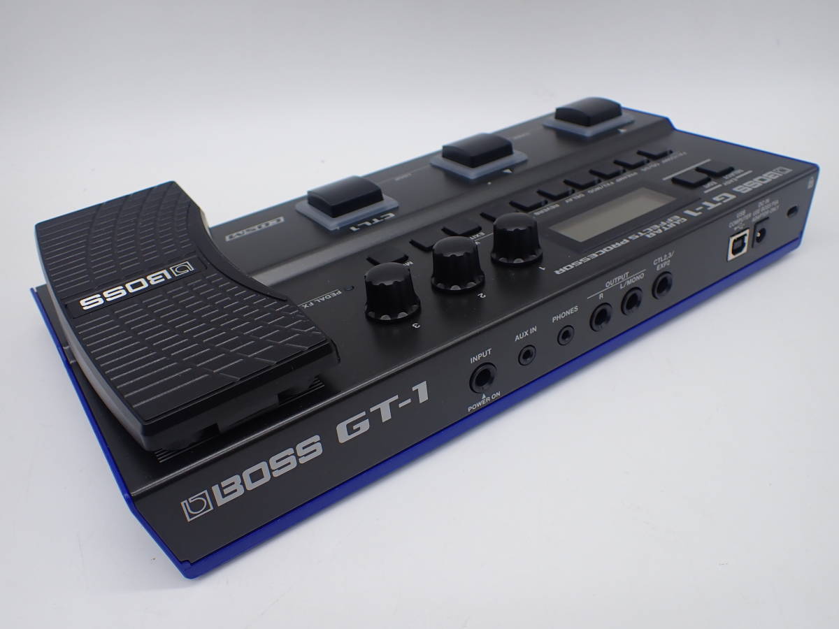BOSS GT-1 マルチエフェクター（箱・持ち運びケース・AUXケーブル付き） 楽器・機材 BOSS GT-1 マルチエフェクター（箱・持ち運びケース・AUX