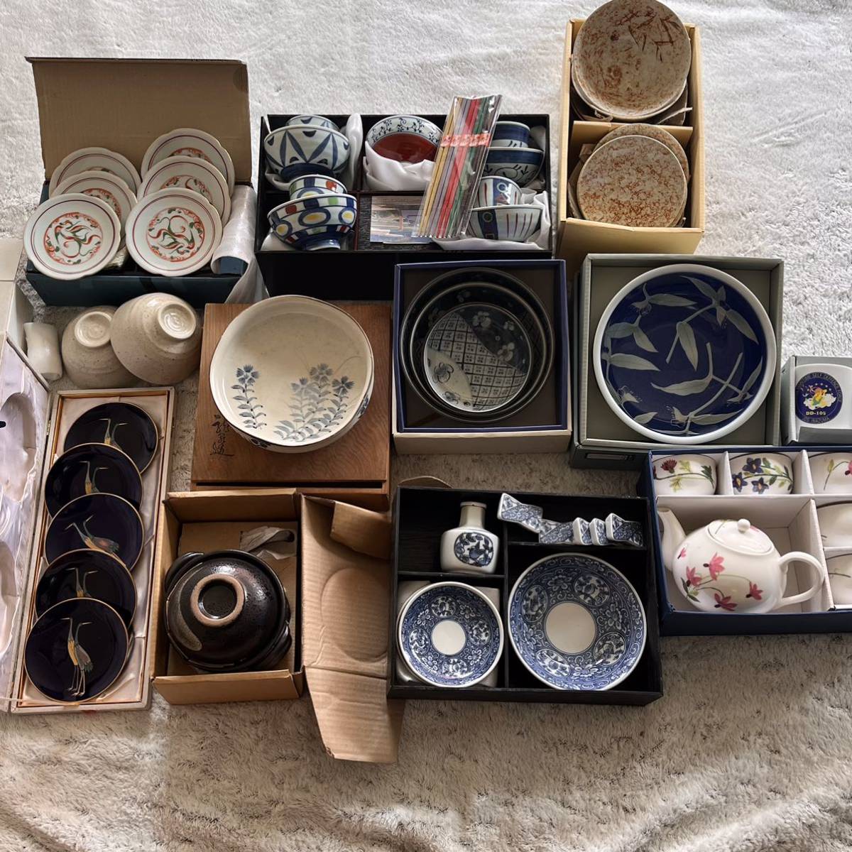 z290 和食器 たち吉 食器 有田焼 まとめ売り　お茶碗　急須　湯呑み　豆皿　大鉢　大量