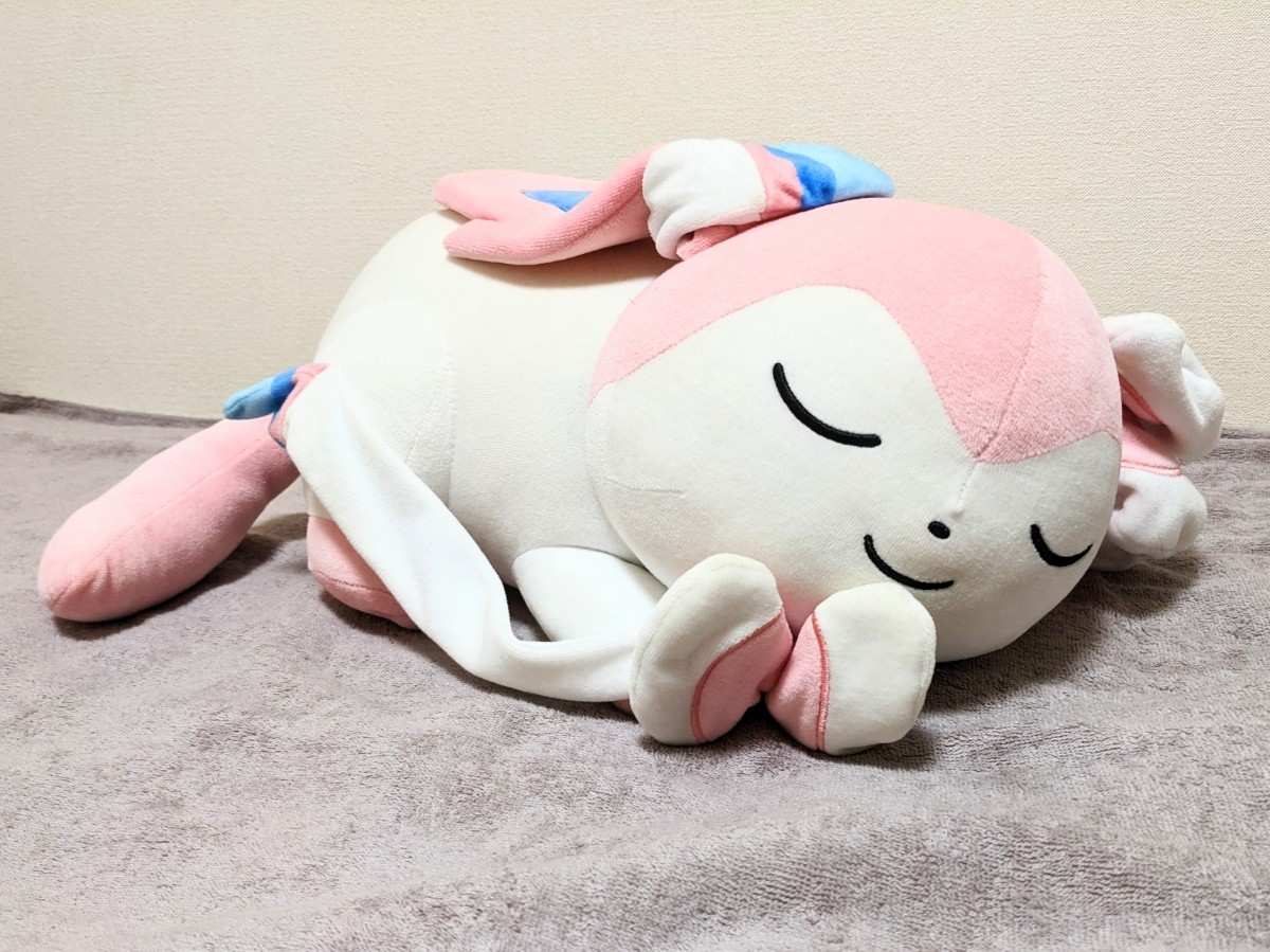 タグ付き　ポケモンセンター　すやすや　ニンフィア　ぬいぐるみ　クッション ニンフィア すやすや ぬいぐるみ ポケモンセンター 【公式通販】