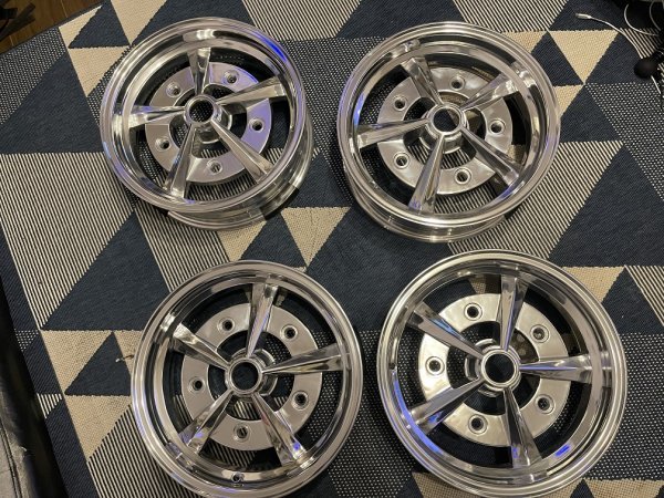 空冷 vw 15 x 5.0J ハンドポリッシュ アルミ レーダーホイール バルブ 