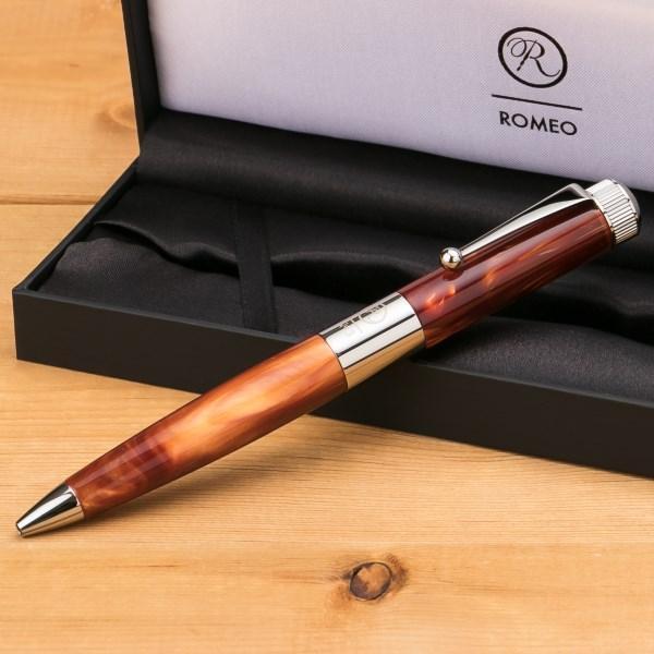 新品未使用☆ROMEO ロメオ No.3 イタリアンアンバー 太軸 伊東屋