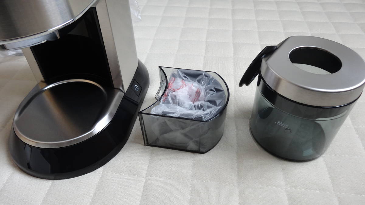 ☆未使用品 デロンギ(DeLonghi) デディカ コーン式コーヒー