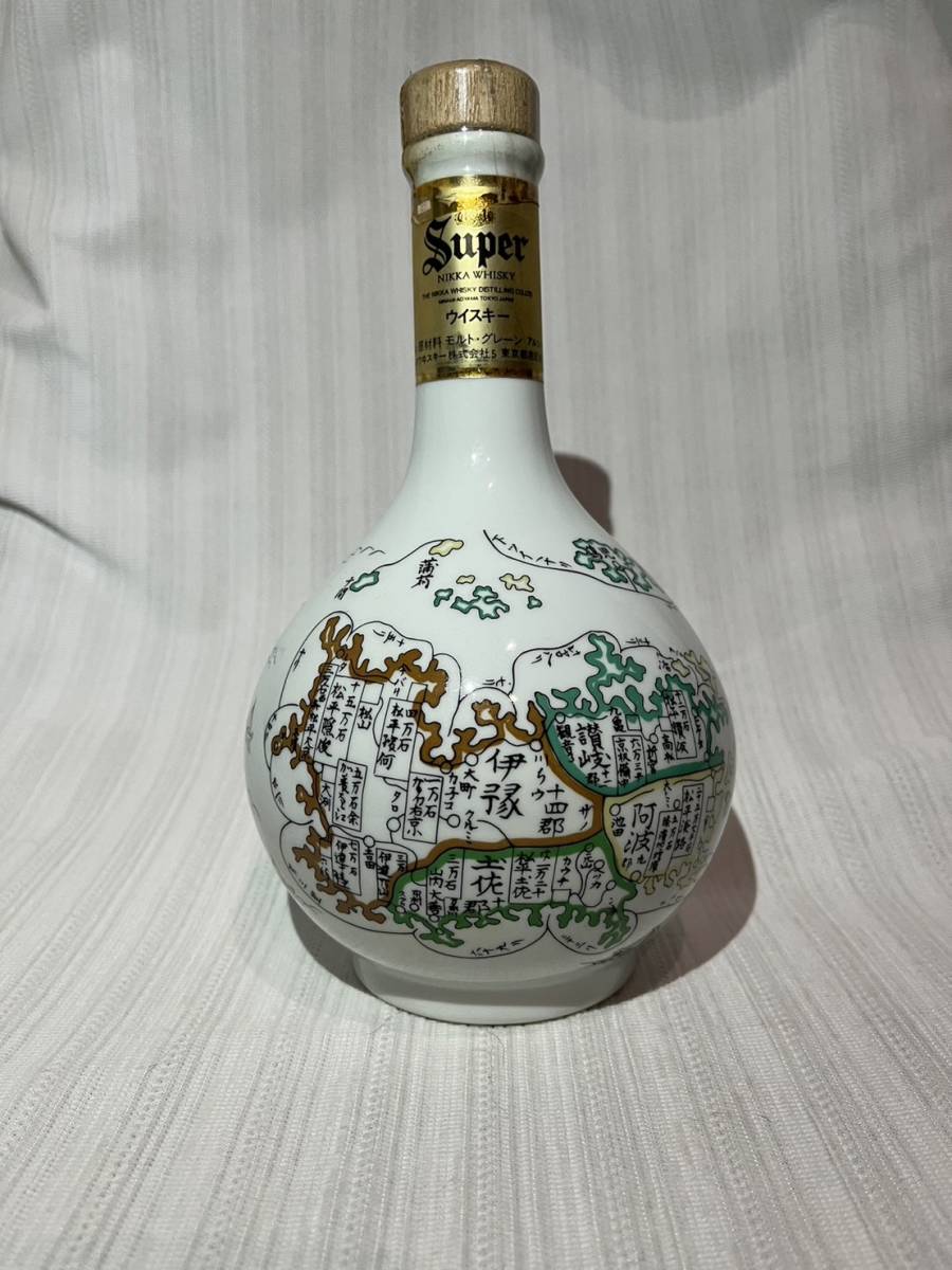 27 スーパーニッカウイスキー 有田焼 九州古地図ボトル - メルカリ