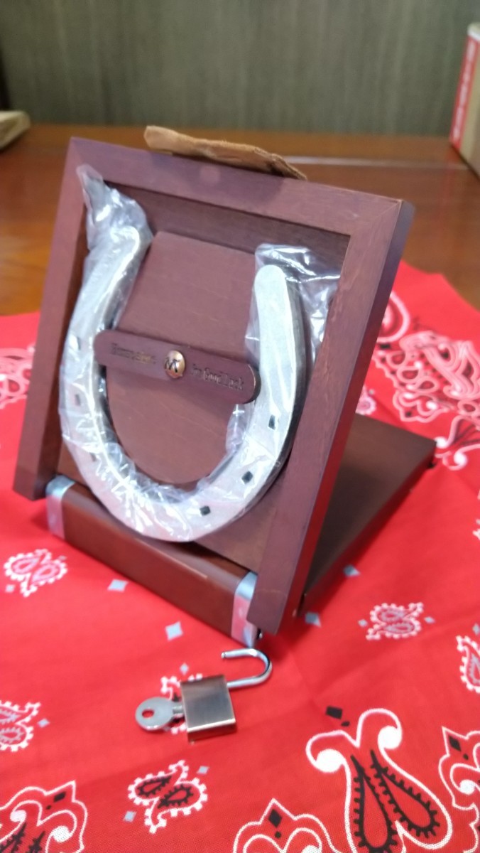 ☆非売品☆ マルボロ Marlboro 幸運の蹄鉄 Good Luck Horse Shoe 木