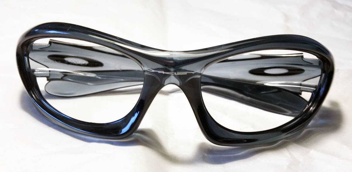 全国無料，新作 oakley monster dog オークリー モンスタードッグ クリスタルブラック レンズなし(セル、プラスチックフレーム)｜売買されたオークション情報、yahooの商品情報をアーカイブ公開 - オークファン セル、プラスチックフレーム