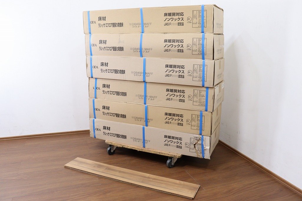 OMW　スチールホイール 4J×12 トヨタ カローラ30用 箱付き 当時物 OMW スチールホイール 4J×12 トヨタ カローラ30用 箱付き 旧車