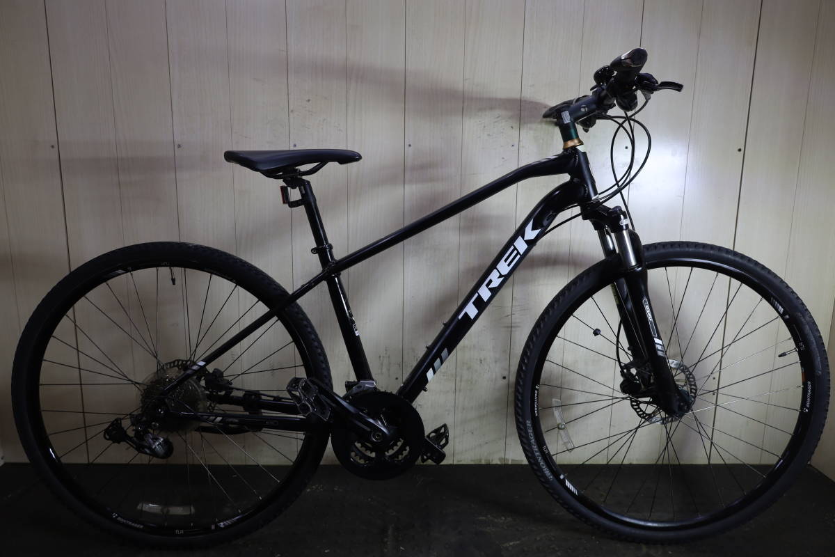 人気良品！TREKトレック 8.4DS(DUAL SPORT) 700C アルミ 27速 410mm 