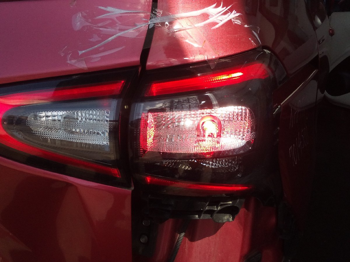 TOYOTA シエンタ右テールランプ 全国送料無料の通販 トヨタ シエンタ