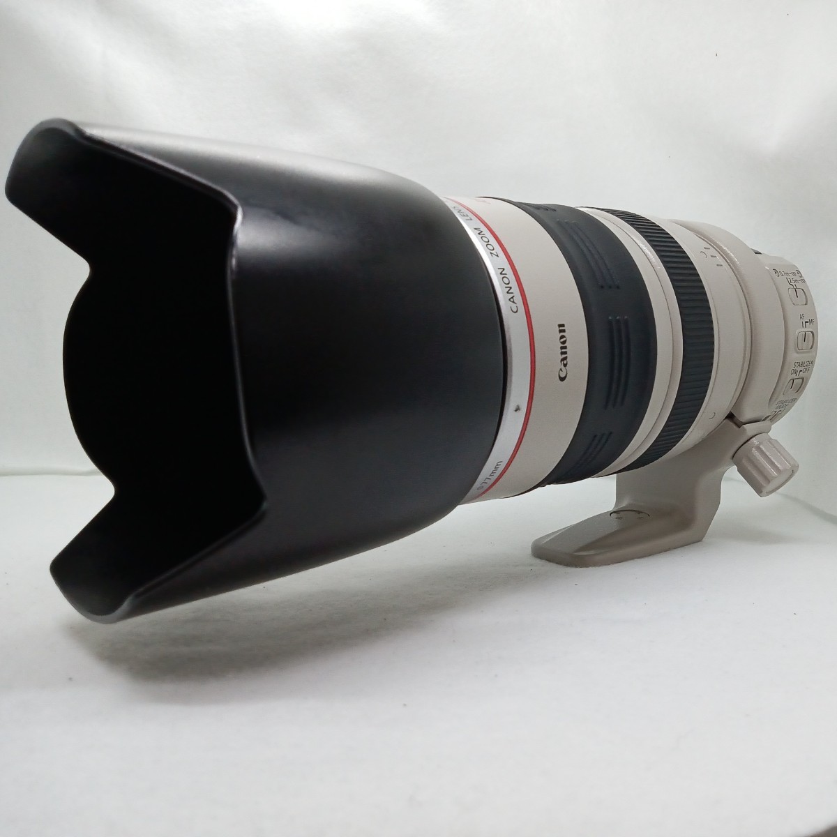 Canon キャノン ZOOM LENS EF 28-300mm 1:3.5-5.6 L IS USM EW-83B