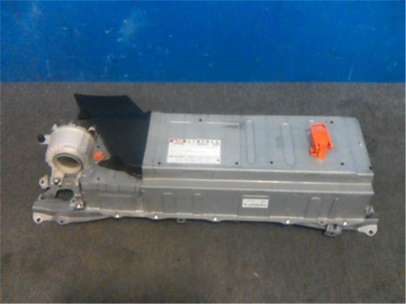 トヨタ 純正 プリウスアルファ 《 ZVW41W 》 ハイブリッドバッテリー P61700-23001018