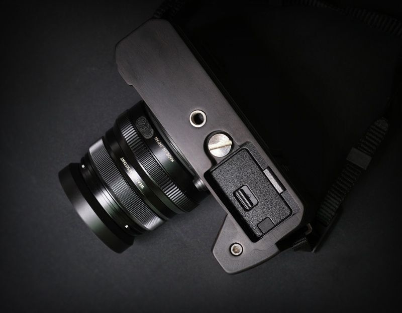 新品 FUJIFILM フジフイルム X-E4/XE4用 ハンドグリップ（黒檀