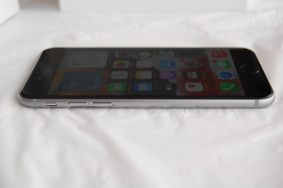 iPhone6s 64GB スペースグレイ SIMロックなし【美品】 バッテリ最大