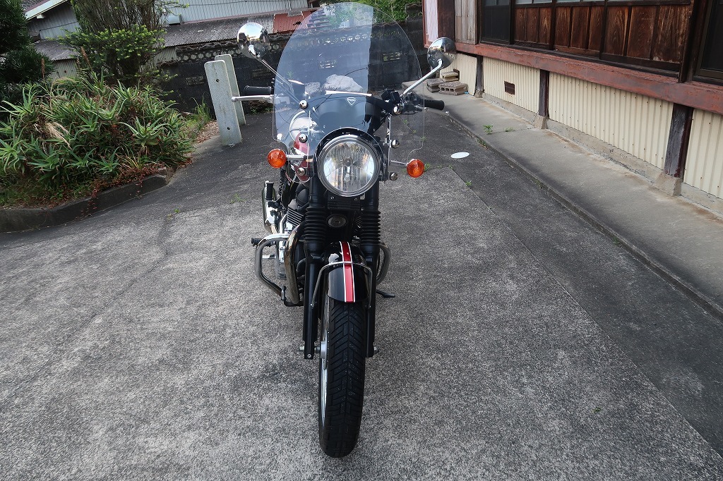 トライアンフ　空冷ボンネビルT100　2014年モデル　屋内保管　走行少　アエラマフラー　ETC　ナイトロンリヤサス、純正スクリーンなど トライアンフ オートバイ Bonneville ボンネビル&frasl;ボンネビルT100 ボンネビルT100-NWJC2014仕様を楽しむ ETC付き