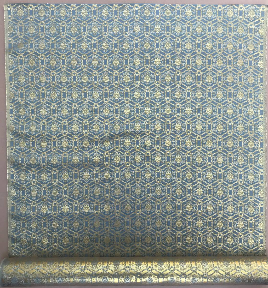 表装裂地　表装生地　金襴　巾72cm　長さ13ｍ50ｃｍ