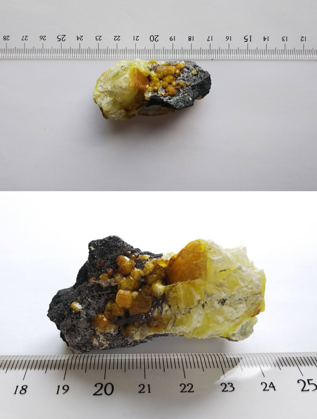 スタルマナイト スツルマン石 スターマン石 結晶 原石 標本 約257ct 