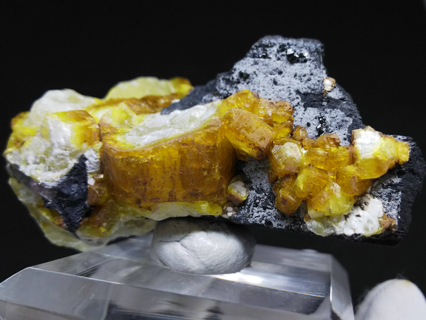 スタルマナイト スツルマン石 スターマン石 結晶 原石 標本 約257ct 