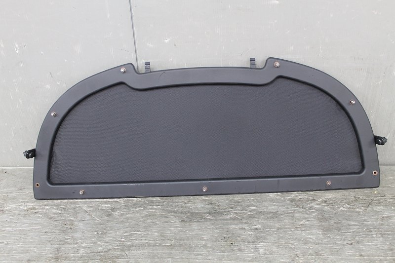【激安大特価，限定SALE】 アウディ TT クーペ 1.8 右ハンドル Audi A4 後期(8N 8NBVR) 純正 破損無 取付OK 動作保証 トノカバー リアゲートトリム p033068