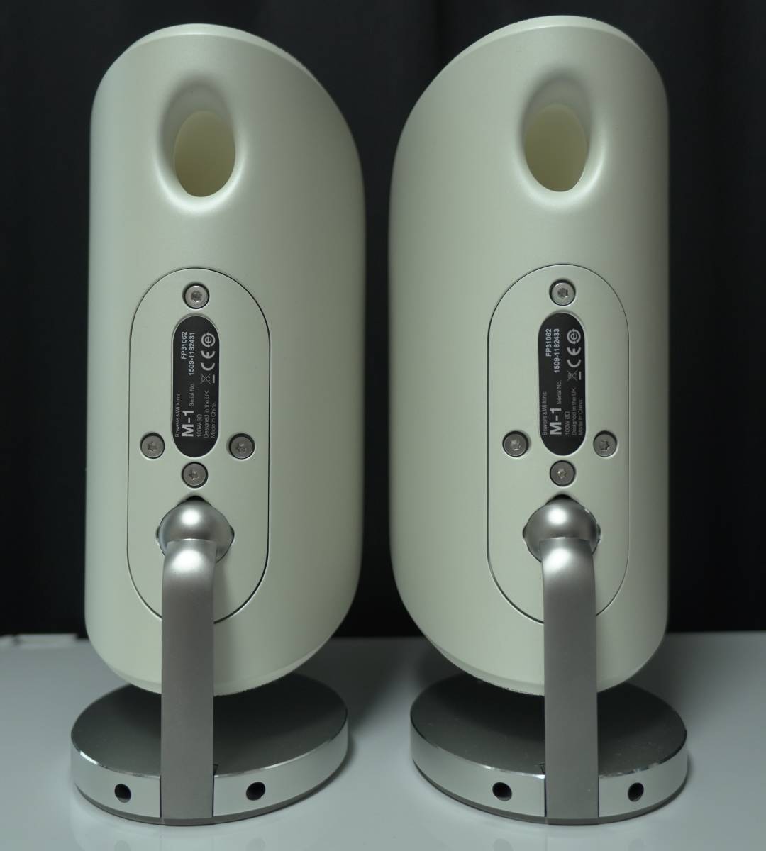 B&W M-1 M1 ホワイト 2本セット マットホワイト B&Wスピーカー(一般  