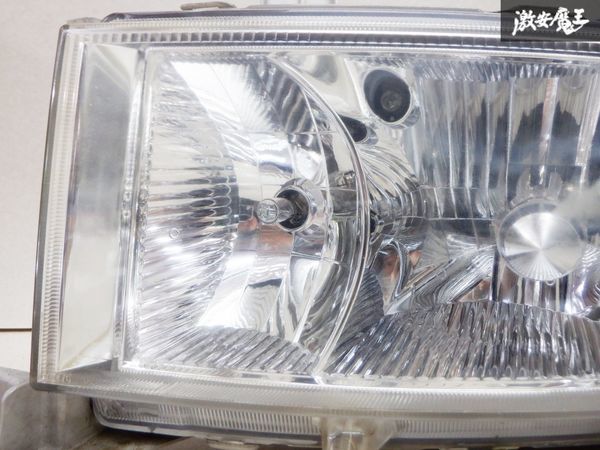トヨタ純正 NCP30 NCP31 NCP35 bB 後期 HID ヘッドライト ヘッドランプ