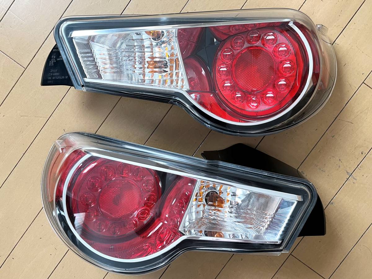SCION サイオン FR-S US SUBARU BRZ 純正 LED テールランプ ZN6 FT86 