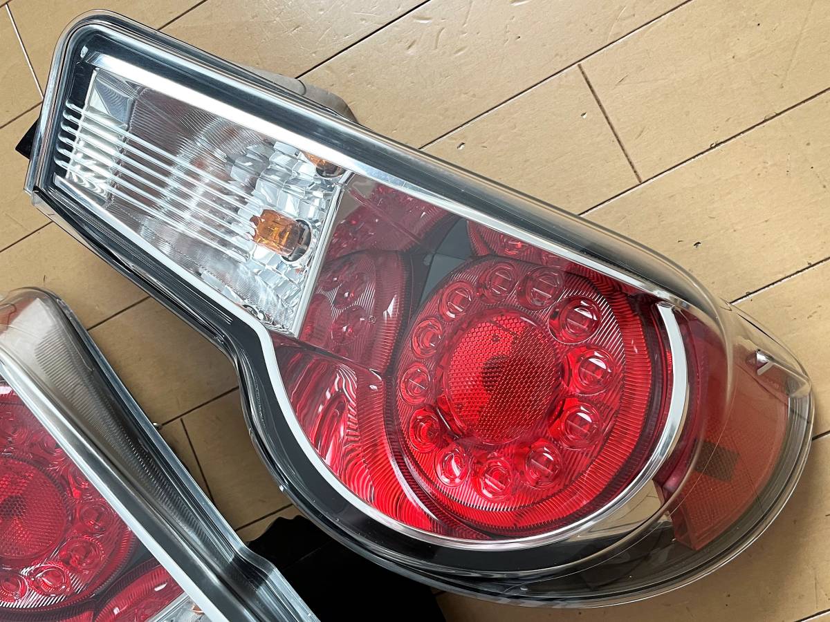 SCION サイオン FR-S US SUBARU BRZ 純正 LED テールランプ ZN6 FT86 