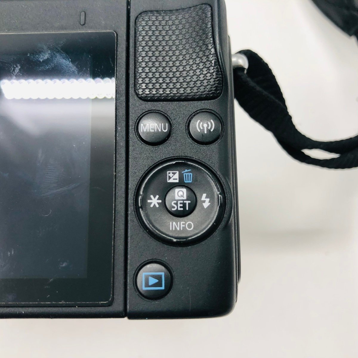 Canon ミラーレス一眼カメラ EOSM100 ボディ コンパクトデジタルカメラ 