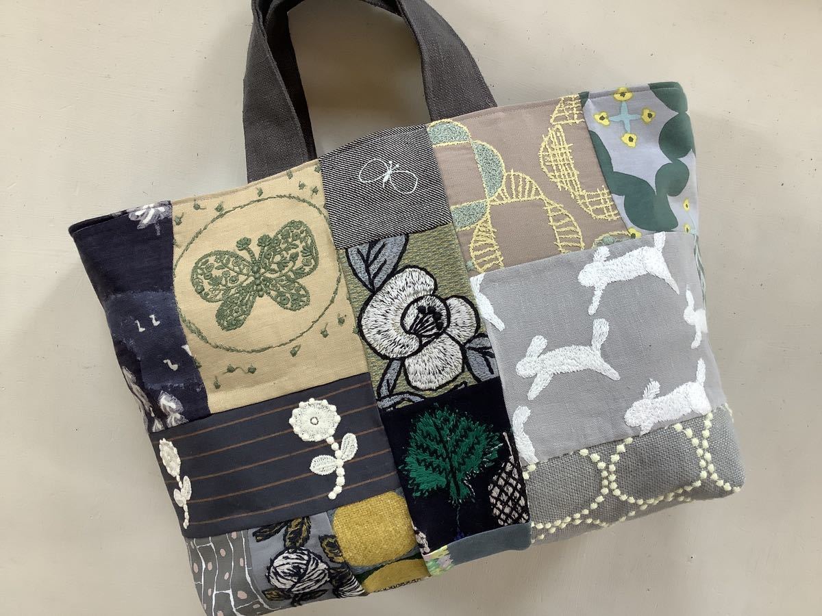 ハンドメイド ミナペルホネン ハギレとリネンのマルシェバック(swing