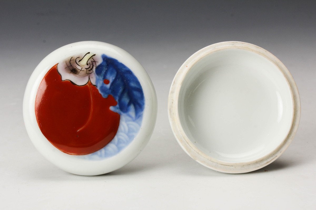 ☆ 名工 十二代 酒井田柿右衛門 牡丹絵 香合 （共箱）茶道具 【