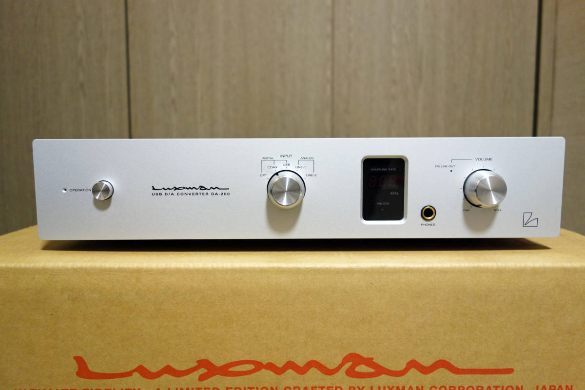 大得価，2025】 美品 LUXMAN ラックスマン DA-200 USB D/A
