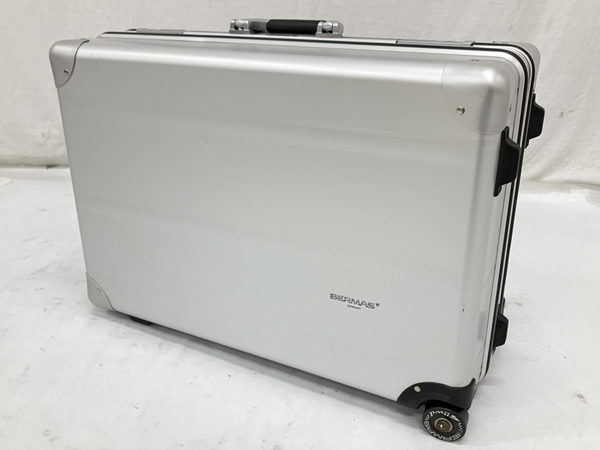 BERMAS アルミスーツケース キャリーケース 中仕切付き 鍵付き バーマス 旅行用品 中古 H7646733