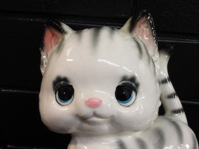 t8234 未使用保管品 昭和レトロ ドマン 大きな猫の貯金箱 かわいい 
