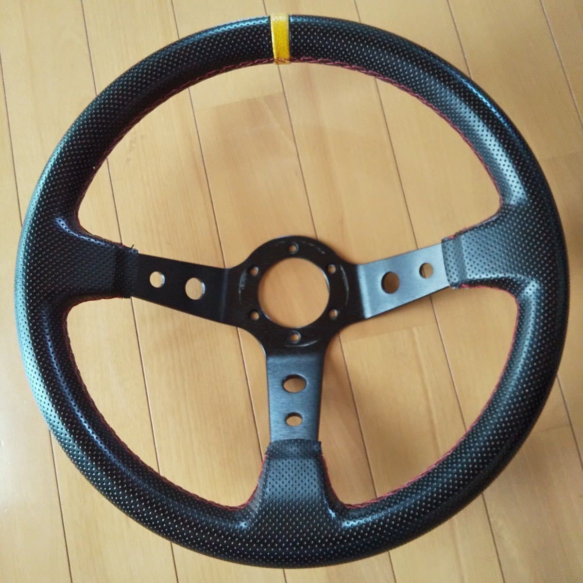 ハンドル 中古 中古スポーツカーによく付いてるステアリング[車 