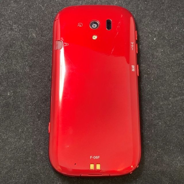 SIMロックあり 利用制限〇 docomo F06F 富士通 レッド 赤 らくらく
