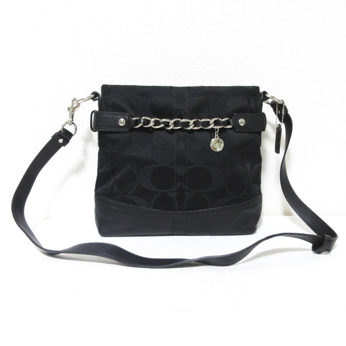 美品 COACH コーチ シグネチャー サテン チェーン ダッフル ショルダー 