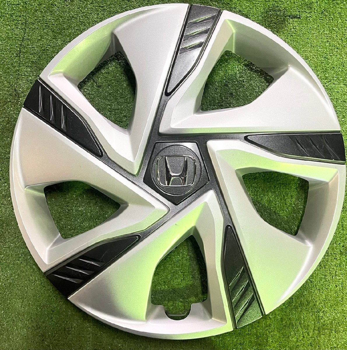 ☆HONDA ホンダ GB系 フリード純正ホイールキャップ15インチ 4枚セット 