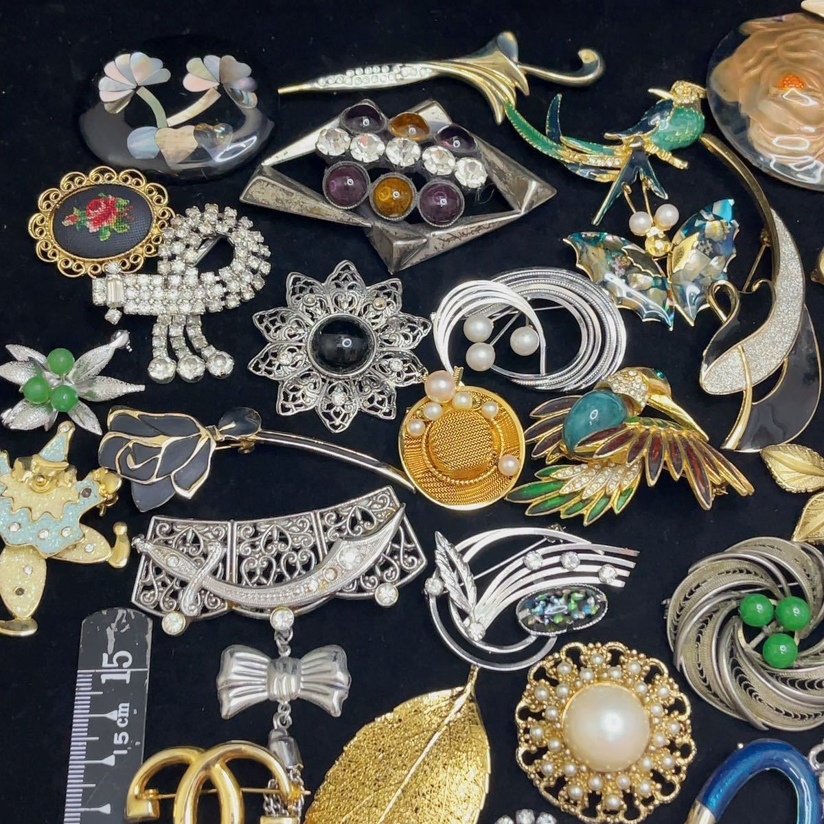 1円 ヴィンテージ ブローチ 50点まとめ 大量セット パール 天然石 焼物 カラーストーン ゴールド シルバーカラー フランス ブルターニュ等_4
