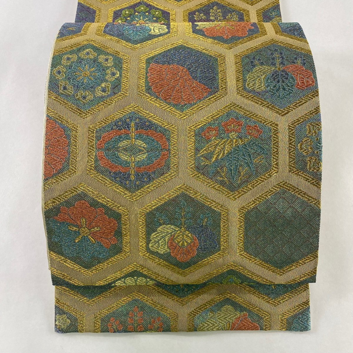 袋帯 美品 秀品 亀甲 花 金糸 箔 抹茶色 六通 正絹 【中古】