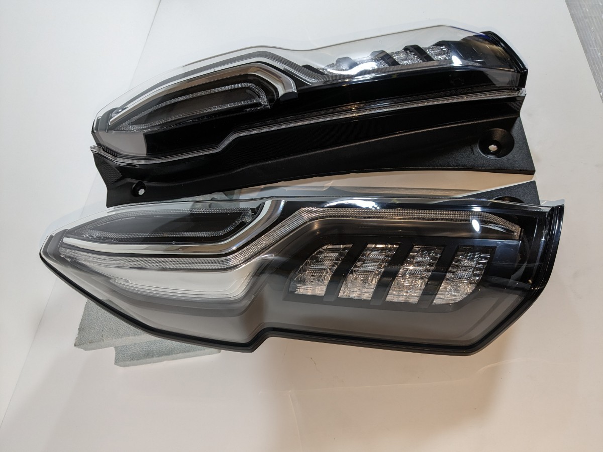 ホンダ純正 JF3/JF4 N-BOXカスタム LED テールライト 左右セット