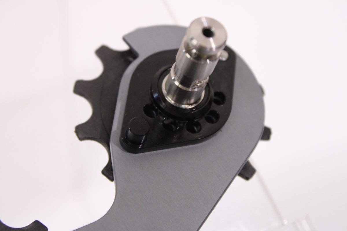 ☆CDJ カーボンドライジャパン V3 ビッグプーリー SHIMANO R7000 105用