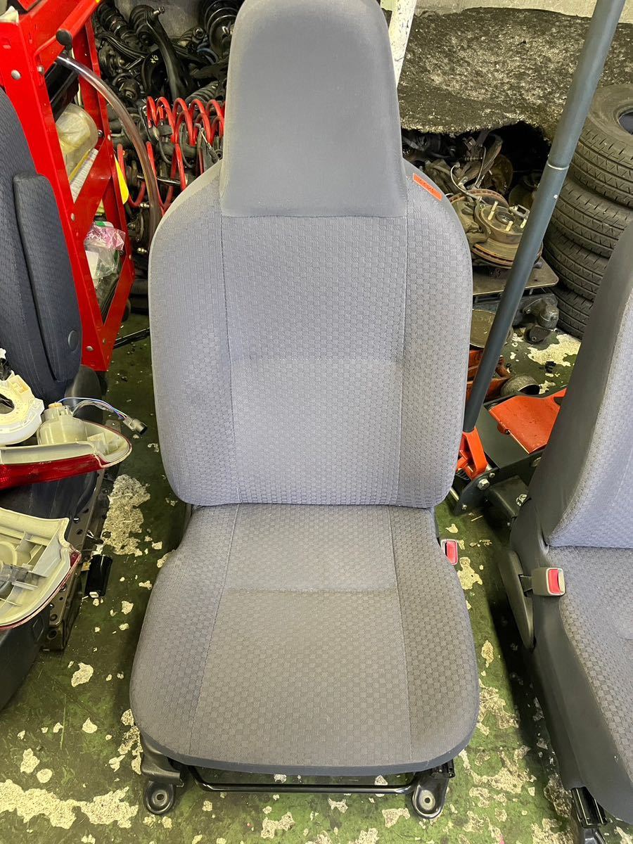 230609-5585 ダイハツ DAIHATSU ミラ バン L275V (トリムFB11) 内装 運転席 シート (G)