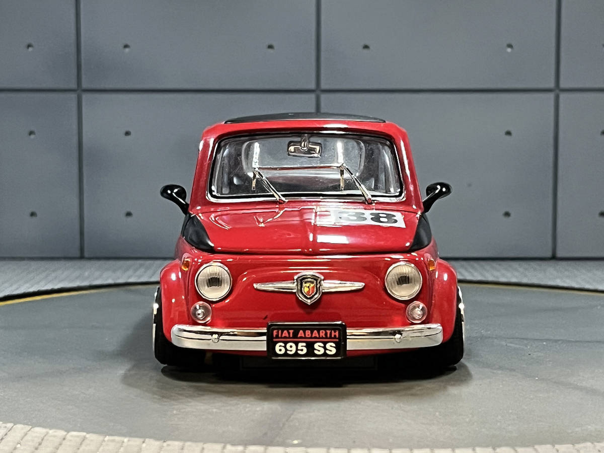 yat ming】DIE-CAST METAL Collction 1/18 FIAT 1963 ABRTH 695SS (RED