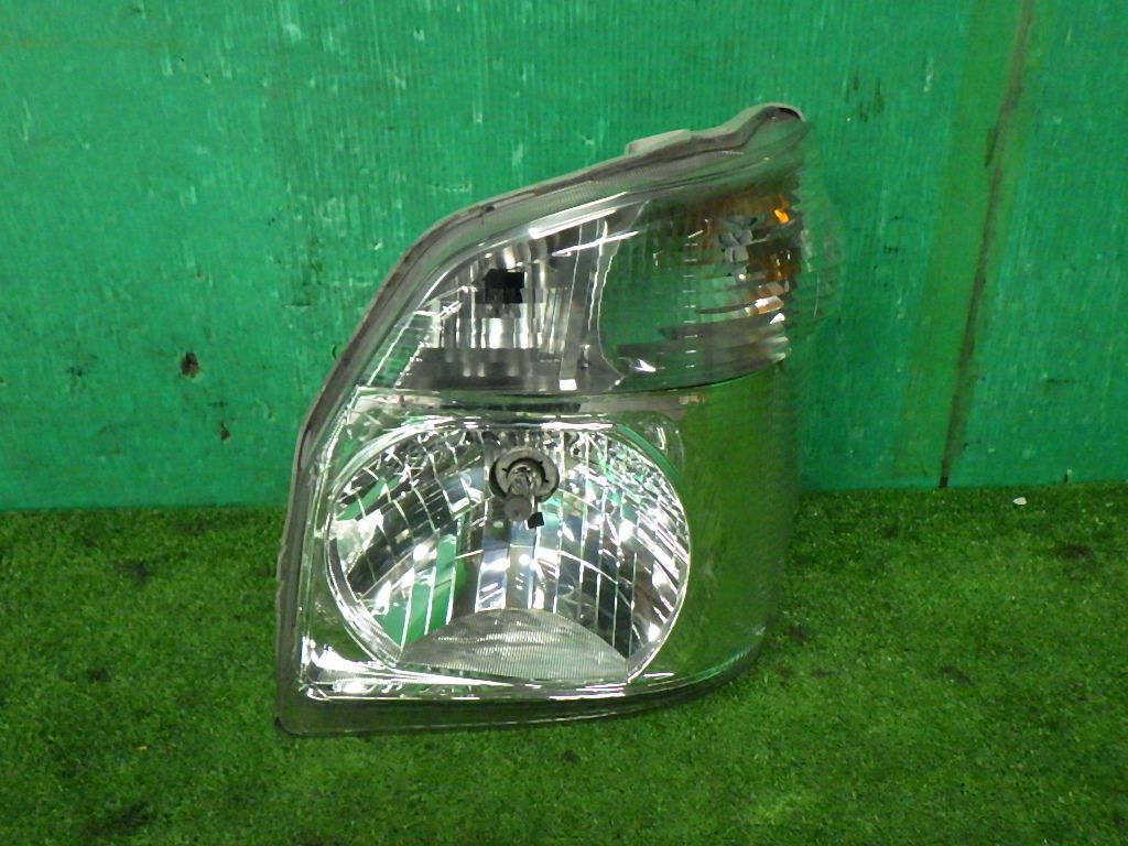 ミニキャブトラック[DS16T 2014年]ヘッドライト(左ライト)ヘッドランプ ハロゲン KOITO100-59296